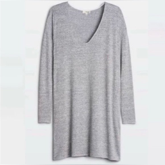 Wilfred Dresses & Skirts - Wilfred Free Heather Gray V-Neck Long Sleeve Dress with Pockets